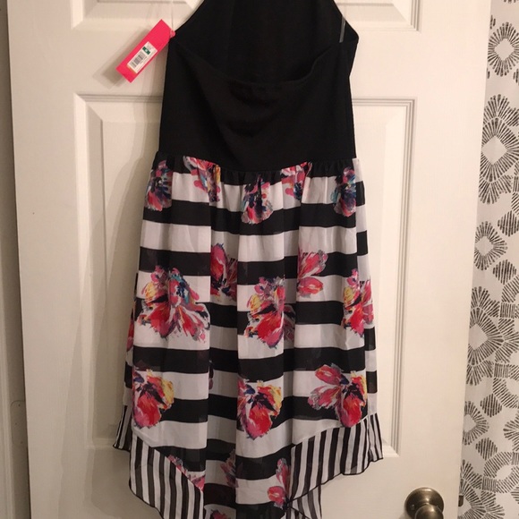 Patterned halter dress - Picture 5 of 7